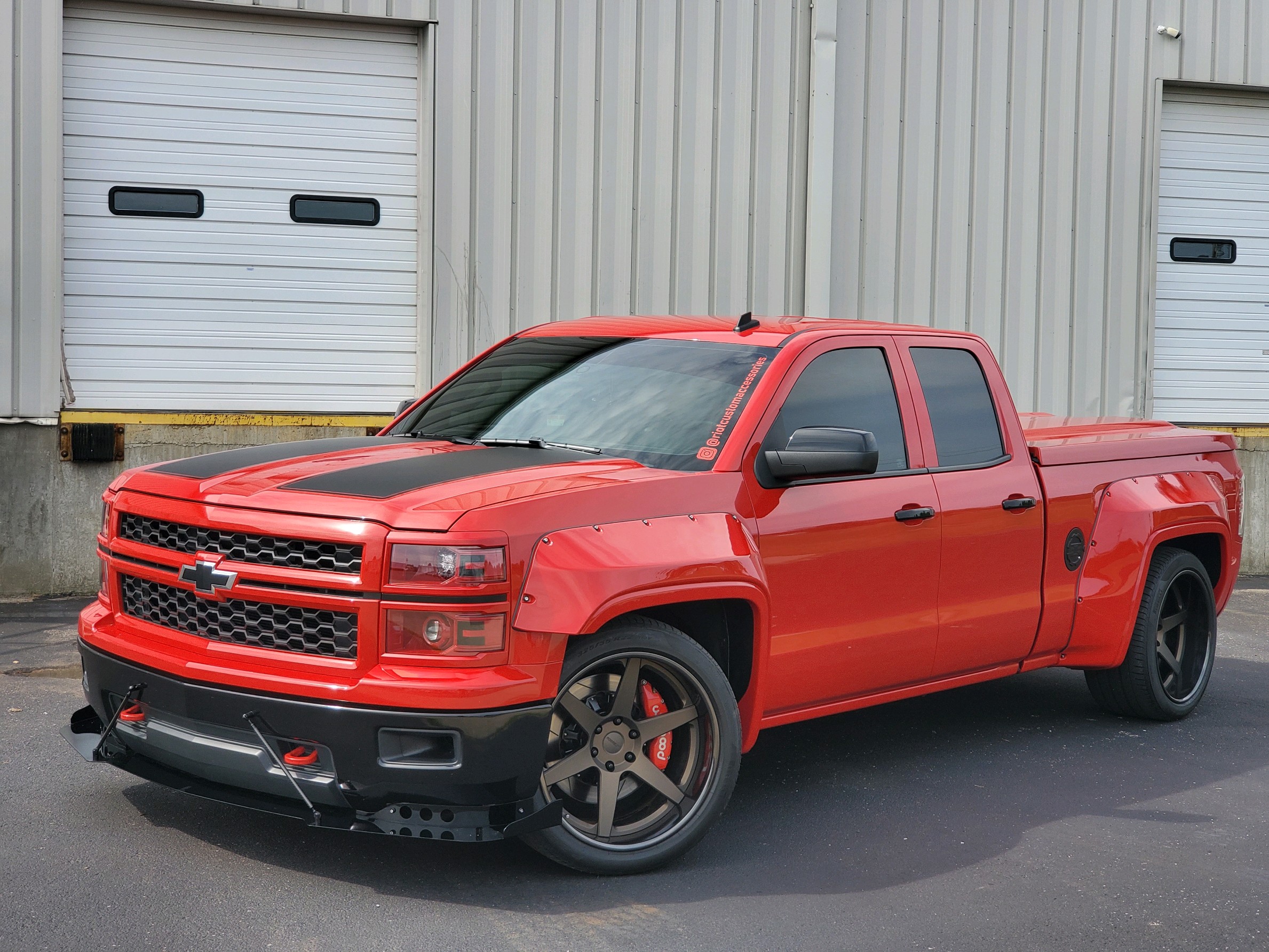 Riot Custom Accessories’ Chevy Silverado on 6Lug CV3CTruck